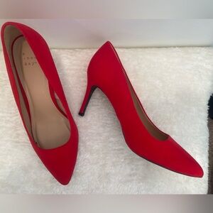 A NEW DAY Women's Red Faux Suede Heels - Size 9 - EUC